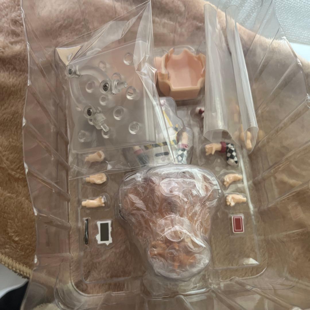 ツイステ　ケイトダイヤモンド　ねんどろいど