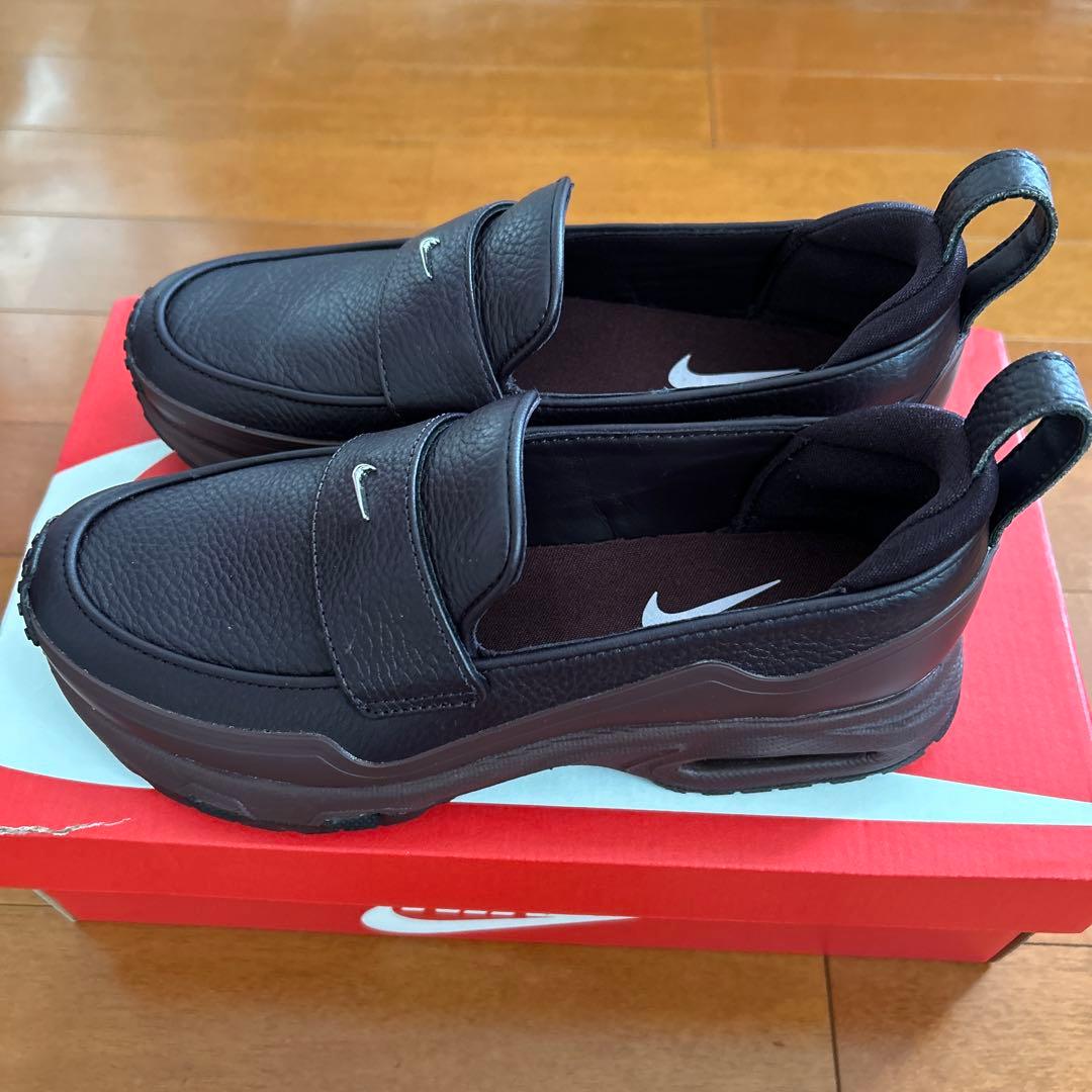 NIKE フェノメナ ローファー 23.5