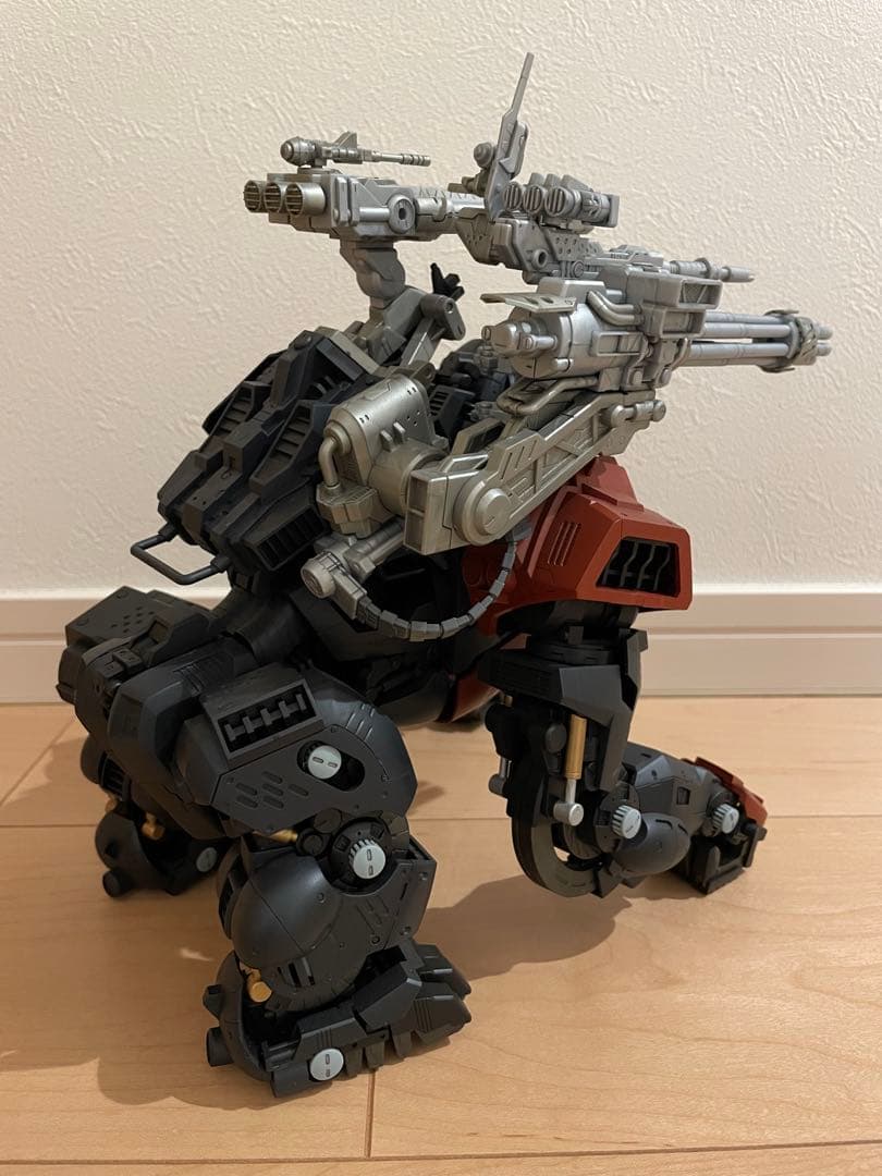 【土日限定値下げ】 HMMゾイド アイアンコングSS セイバータイガーSS