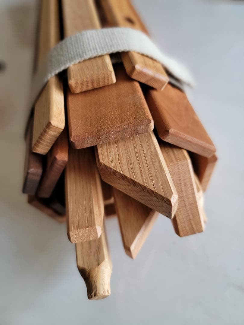 OUTSIDE INのクルカルテーブル