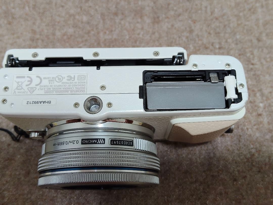 OLYMPUS PEN Lite E-PL7 ホワイト