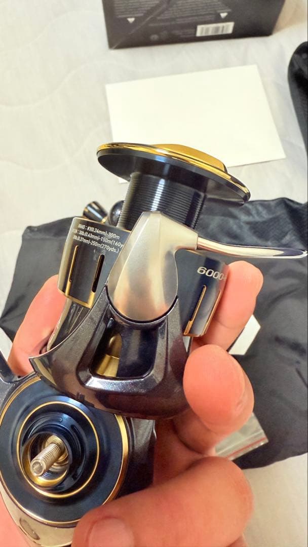 Daiwa Saltiga 6000-H リール　ソルティガ 6000