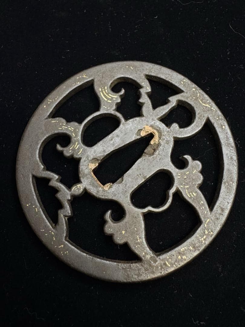 鍔 鉄地蔦葉透し鐔 無銘 肥後 布目象嵌 日本刀 刀装具 骨董 古美術 江戸時代