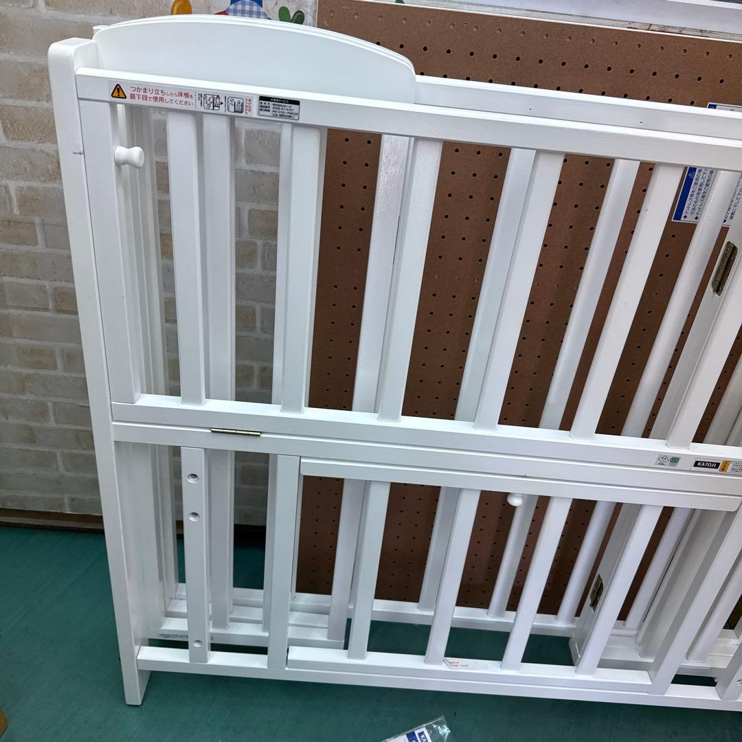 カトージ　折りたたみ　ベビーベッド　ホワイト　ミニサイズ