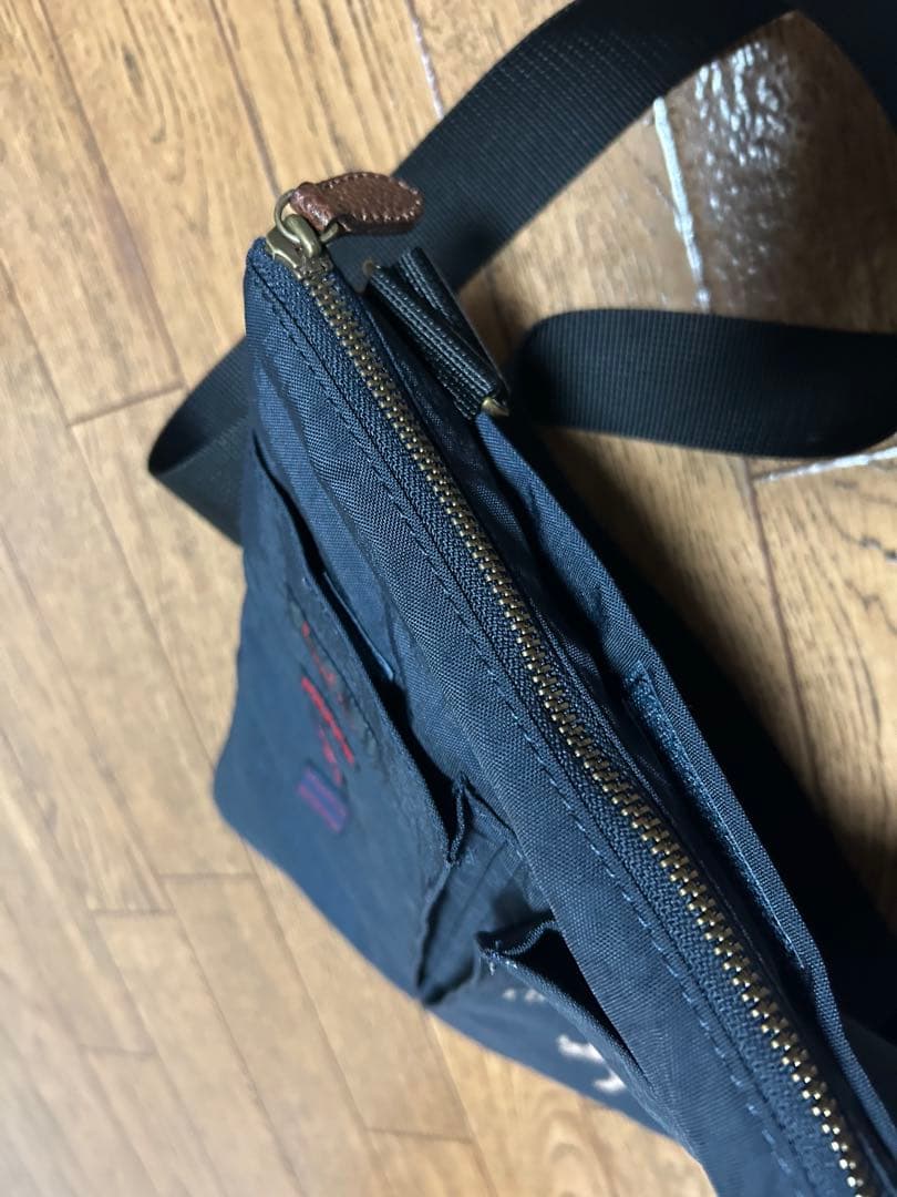 【美品】PAPAS サコッシュ ネイビー サイ ロゴ