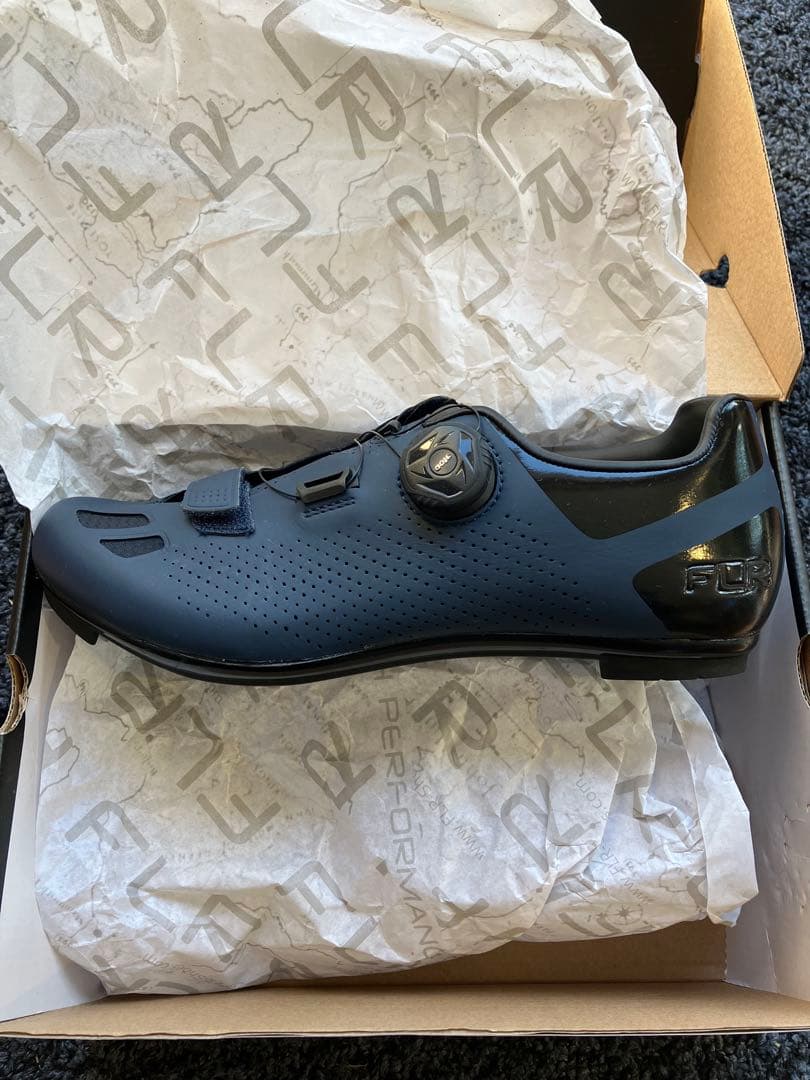 ＦＬＲ　Ｆ１１　ロードバイク系３穴シューズ