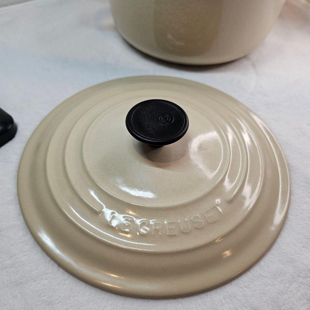 レアー Le Creuset ル・クルーゼ 両手鍋 20cm メレンゲ