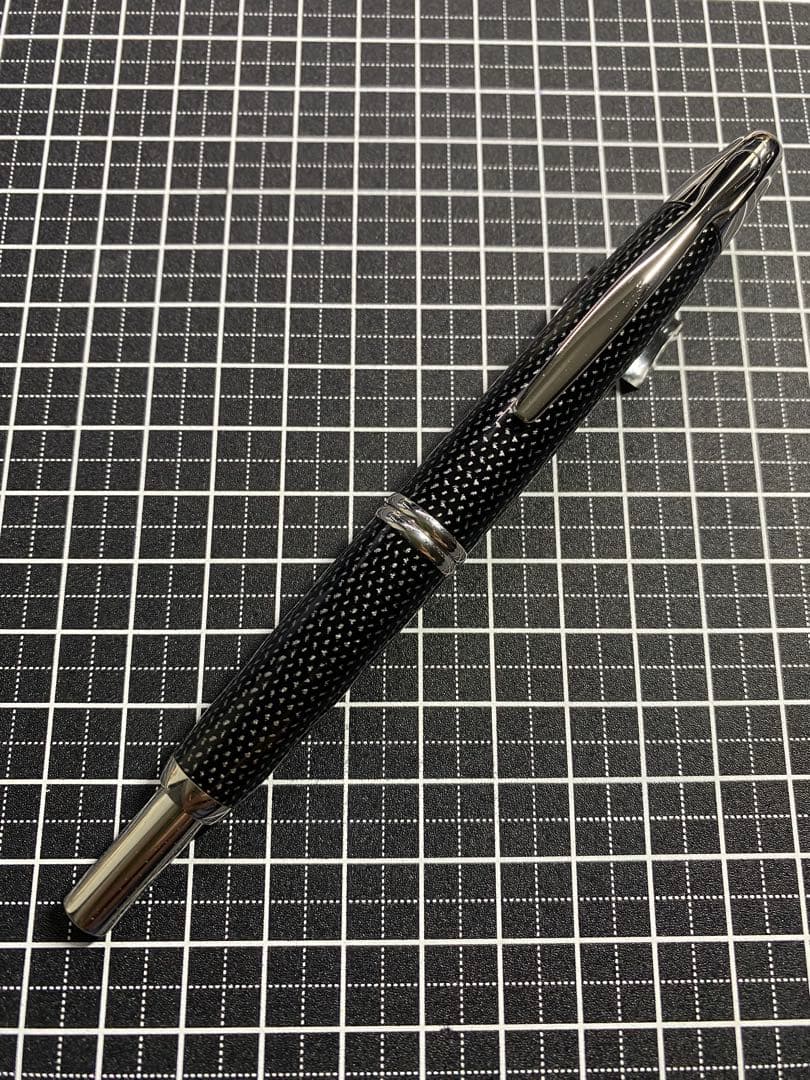 PILOT CAPLESS Kasuri 黒　万年筆　字幅M