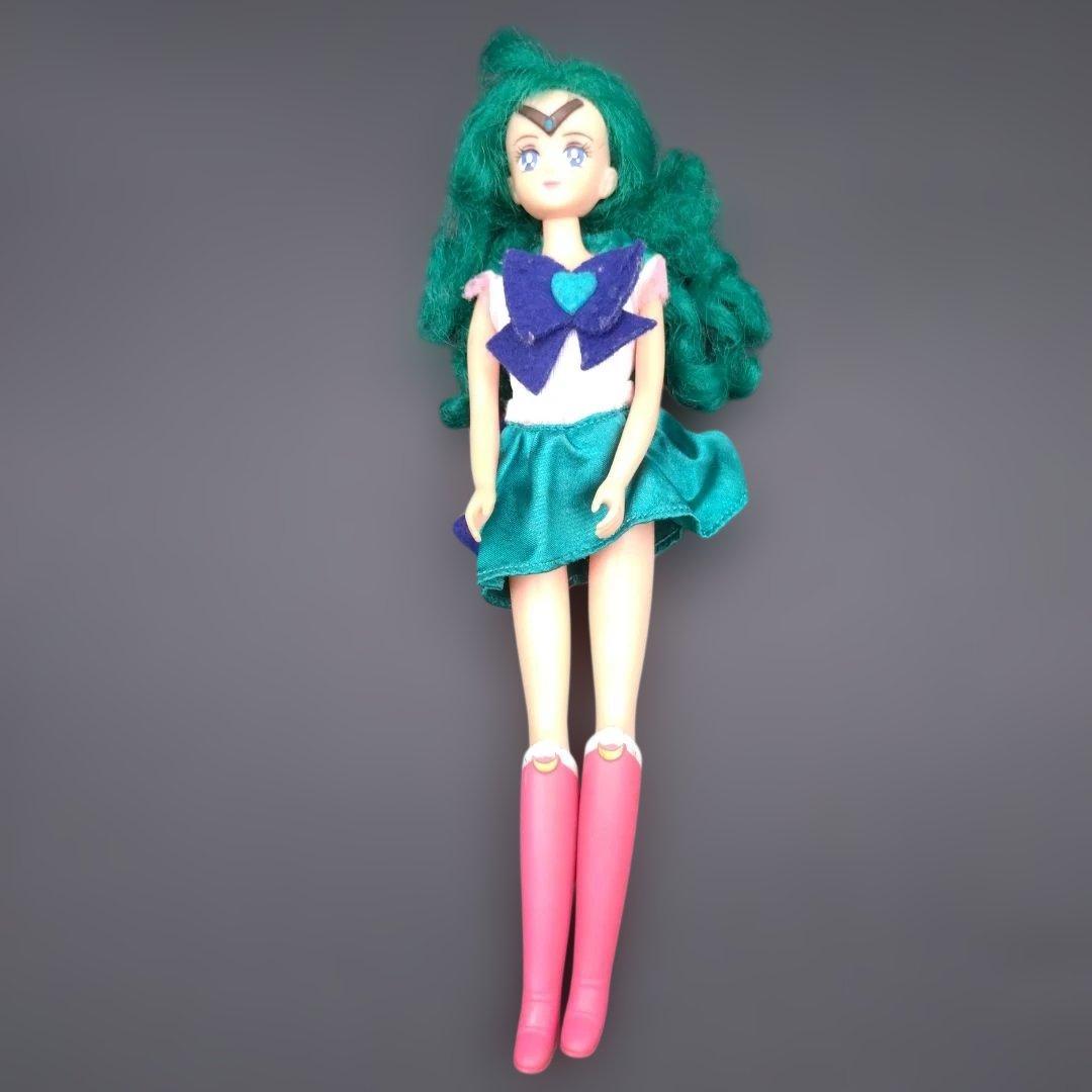 希少　セーラーネプチューン フィギュア セーラー服　コレクター