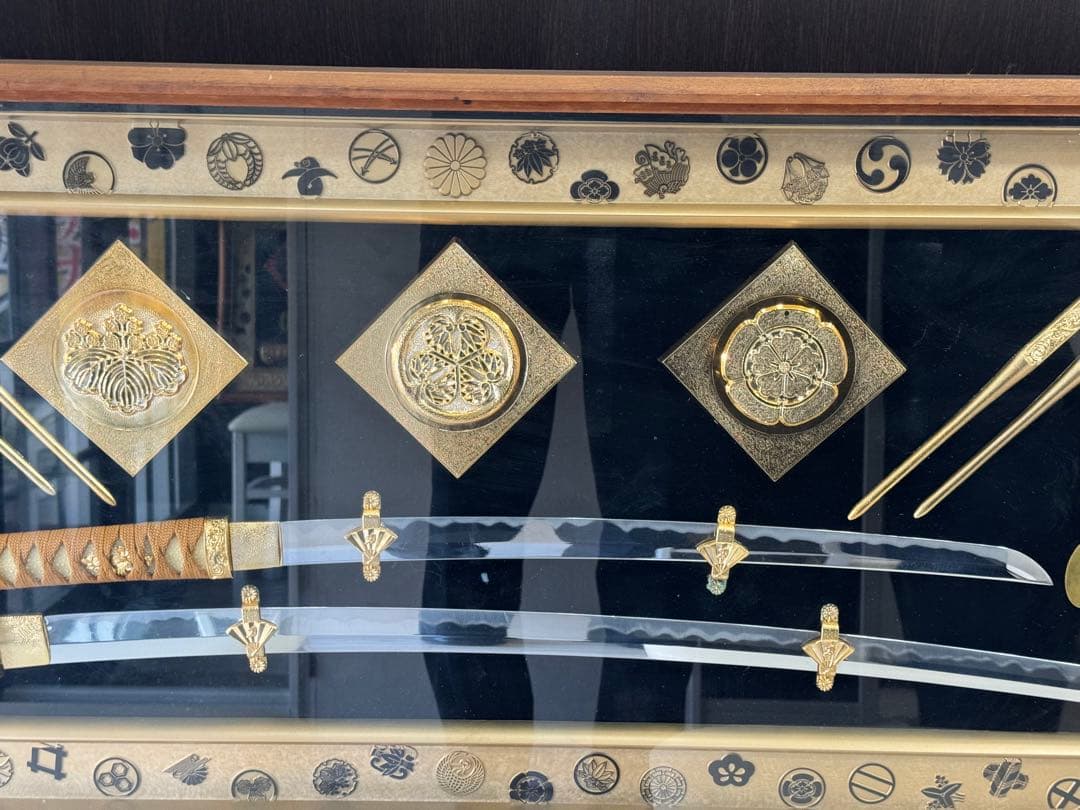 武家三大家家紋 徳川 織田 豊臣 名刀額飾り　模造刀　鍔　刀