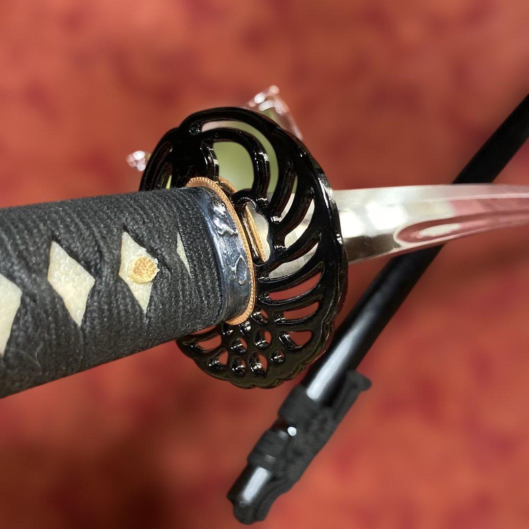 女性•少年向き高級居合刀(刀袋付) 黒柄 鶴羽透し丸鍔