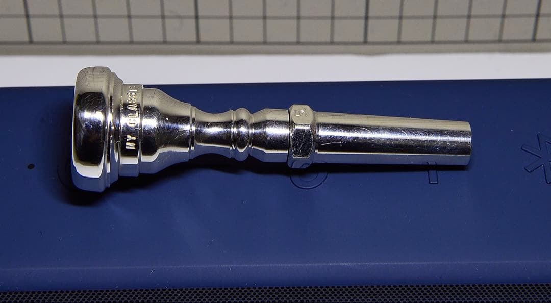 トランペットマウスピース　 ニューヨーククラシック3M ボブリーブススリーブ付き