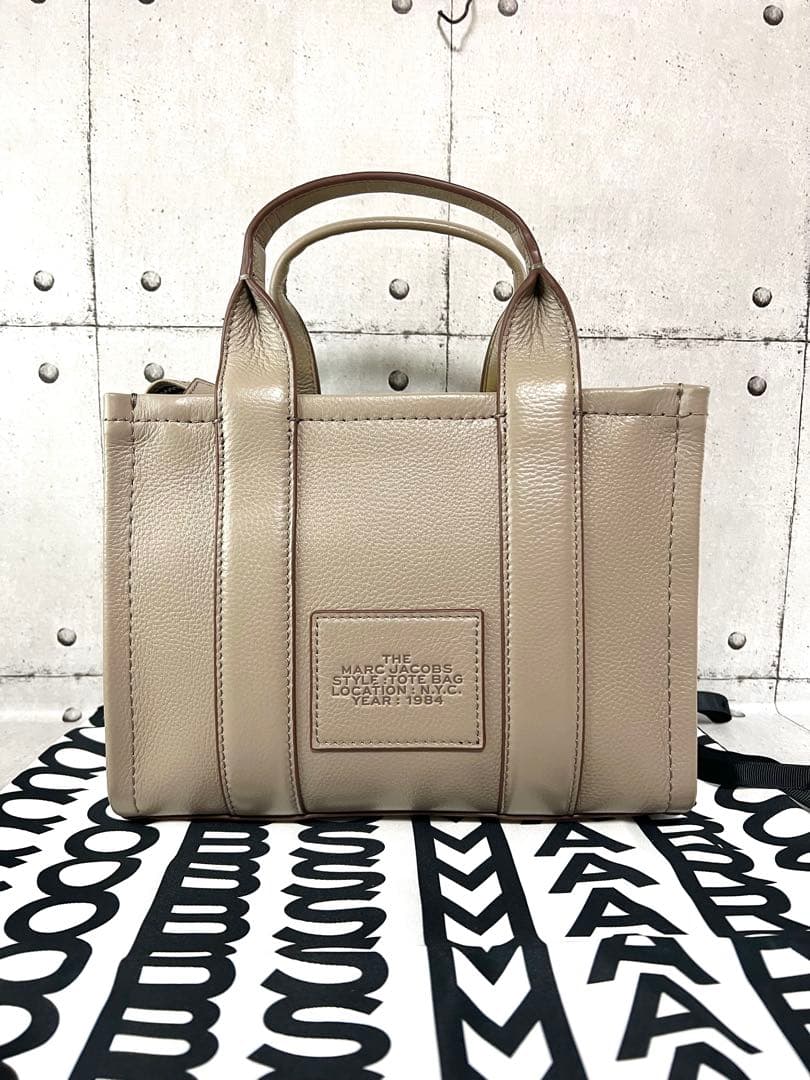 マークジェイコブス レザー ミニ トートバッグ ショルダーバッグ 055セメント