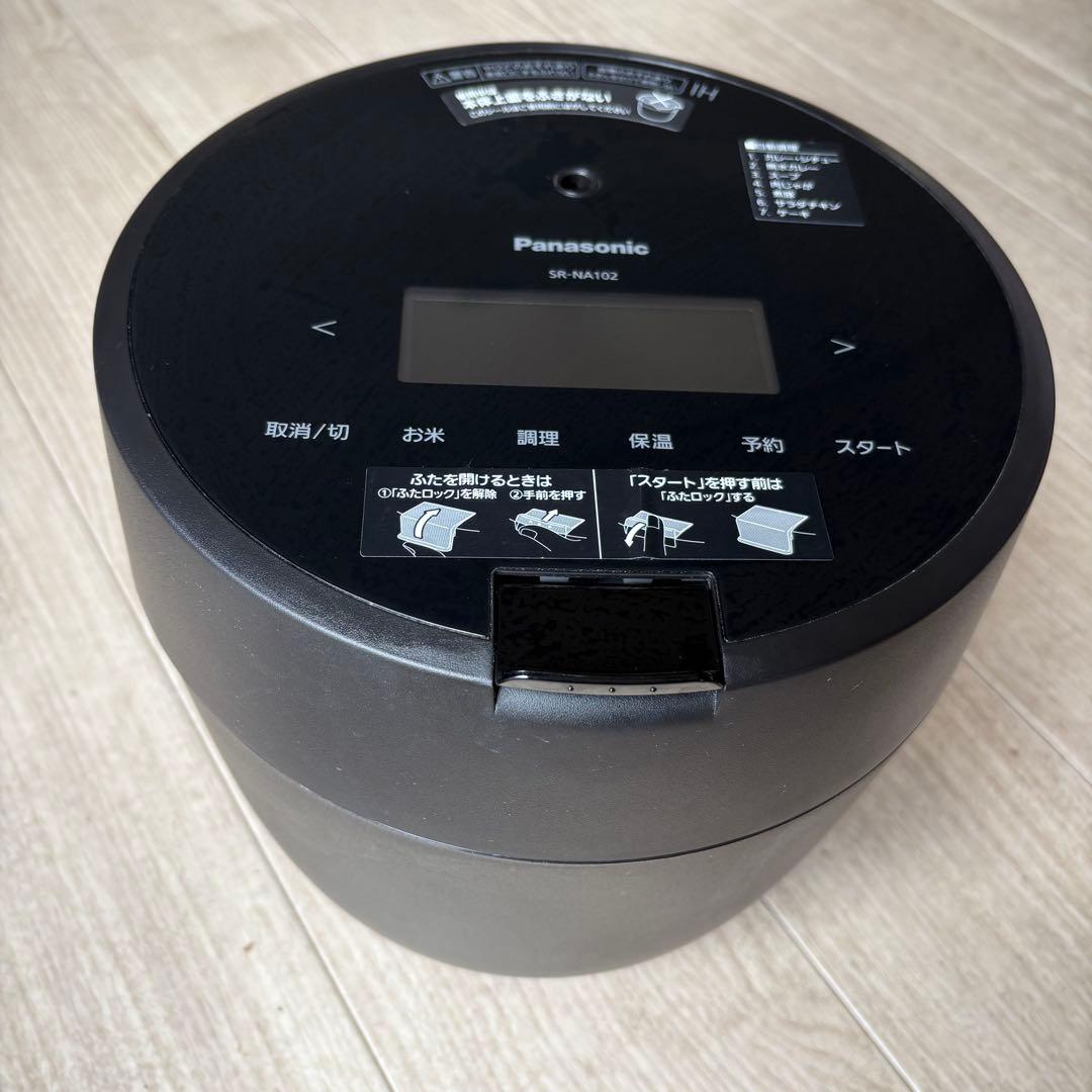 Panasonic IH圧力炊飯器 SR-NA102 ブラック　訳あり