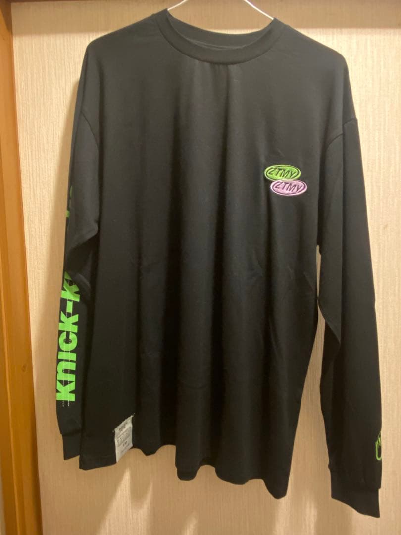 ずっと真夜中でいいのに。 『鷹は飢えても踊り忘れず』 ロングTシャツ（黒）