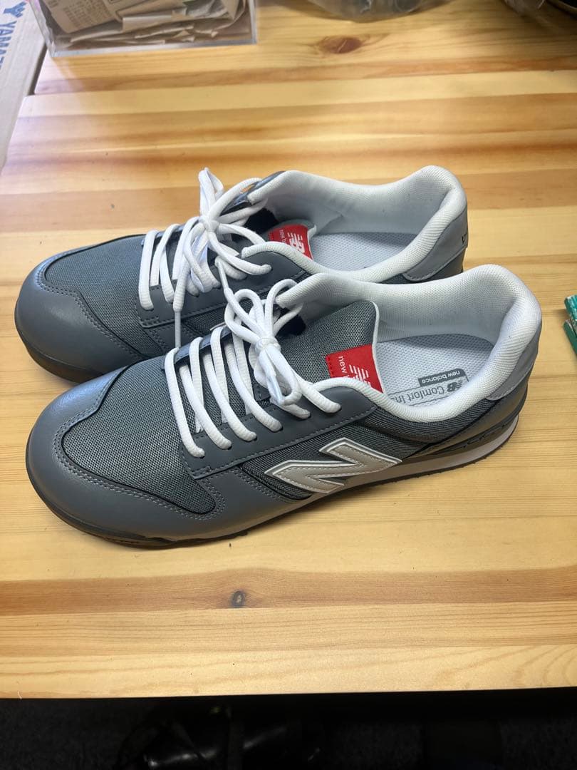 New Balance グレー スニーカー　安全靴　26センチ