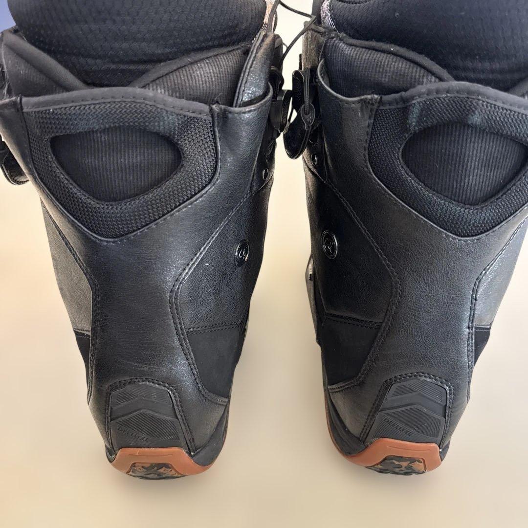 DEELUXEスノーボードブーツ