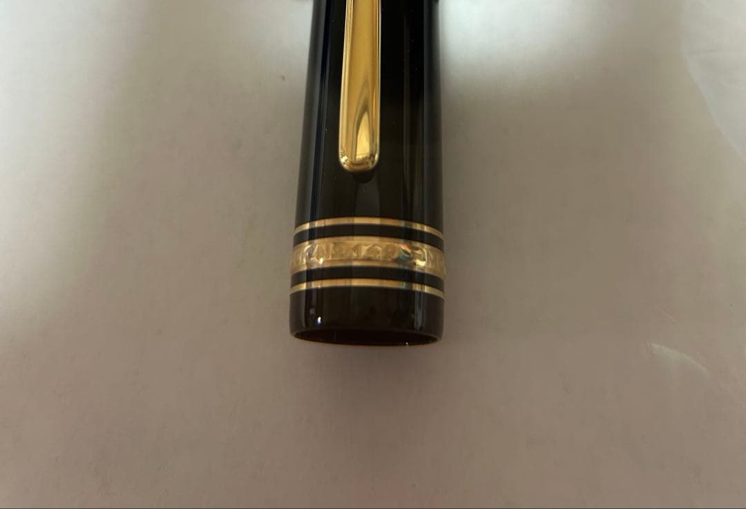 モンブラン 万年筆 黒 金ペン先 4810 18K 専用ケース付き　No.149