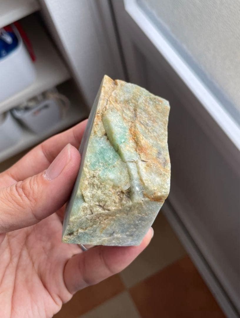 【国産鉱物】糸魚川翡翠　青海の山翡翠