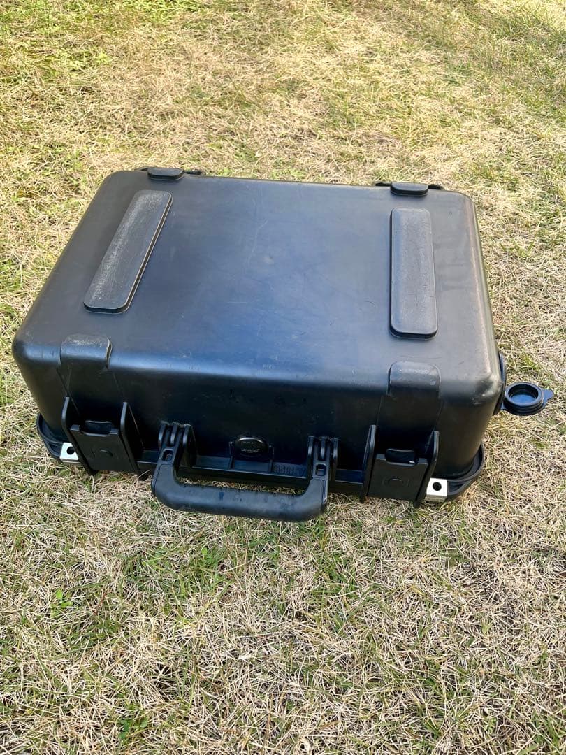 米軍放出品 ハードケース 電源コネクタ付き SKB ハードプロテクターケース