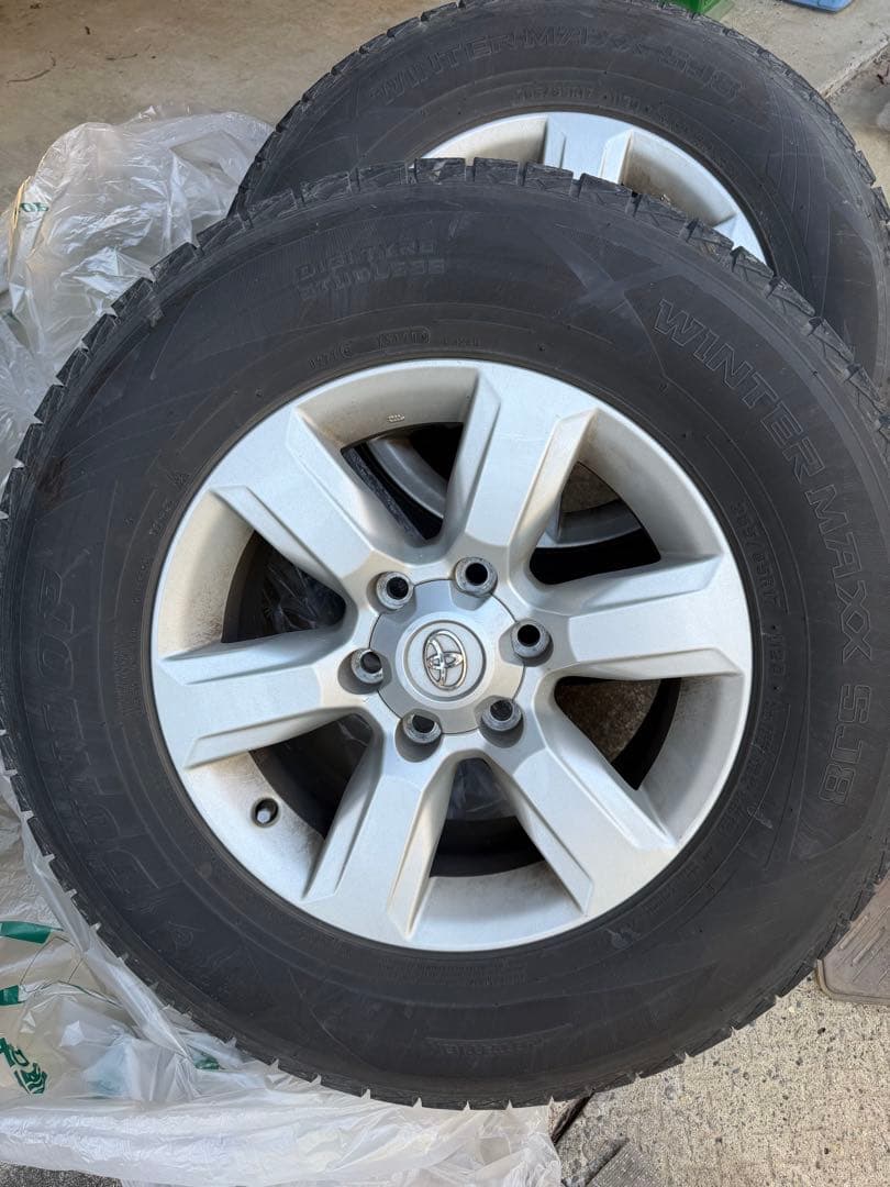 ランクルプラド150 純正ホイールスタッドレス