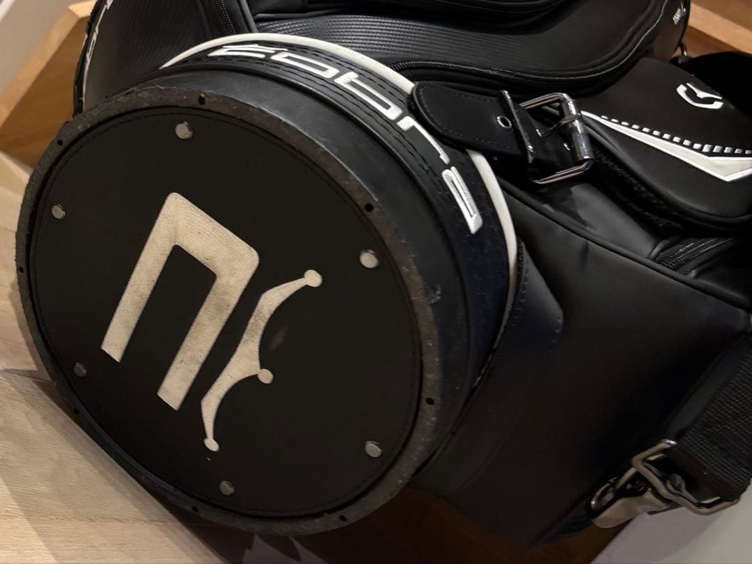 Cobra キャディーバッグ