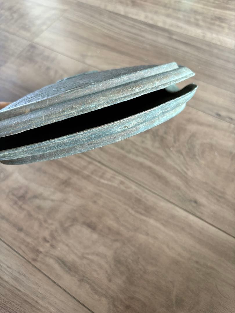 鰐口 古銅 重量3kg 仏具 仏教美術 古美術 骨董 鳴物 鐘 梵音具