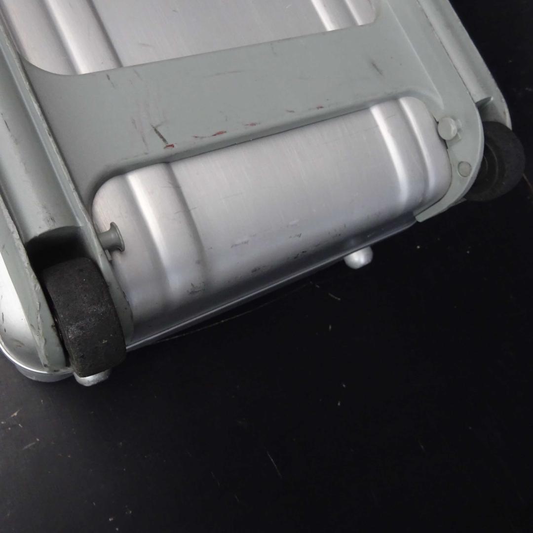 ゼロハリバートンZアルミ2輪機内持ち込みZRDCO-SI ダイヤルキャリーバッグ