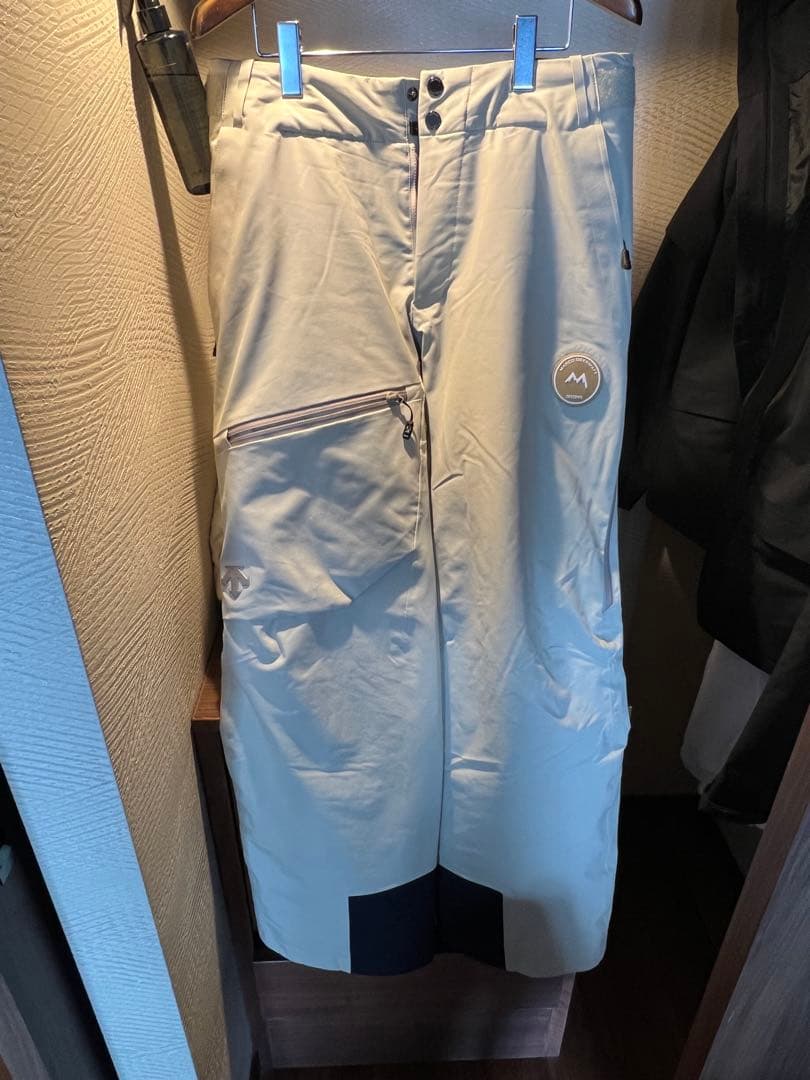 25AW Descenteマルコ選手着用ライトインサレーテッドパンツ　完売品
