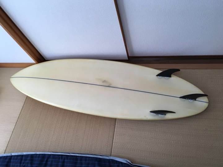 エポキシ製サーフボードオールラウンド初級者〜中級者向けほぼ新品ケース他おまけ付き