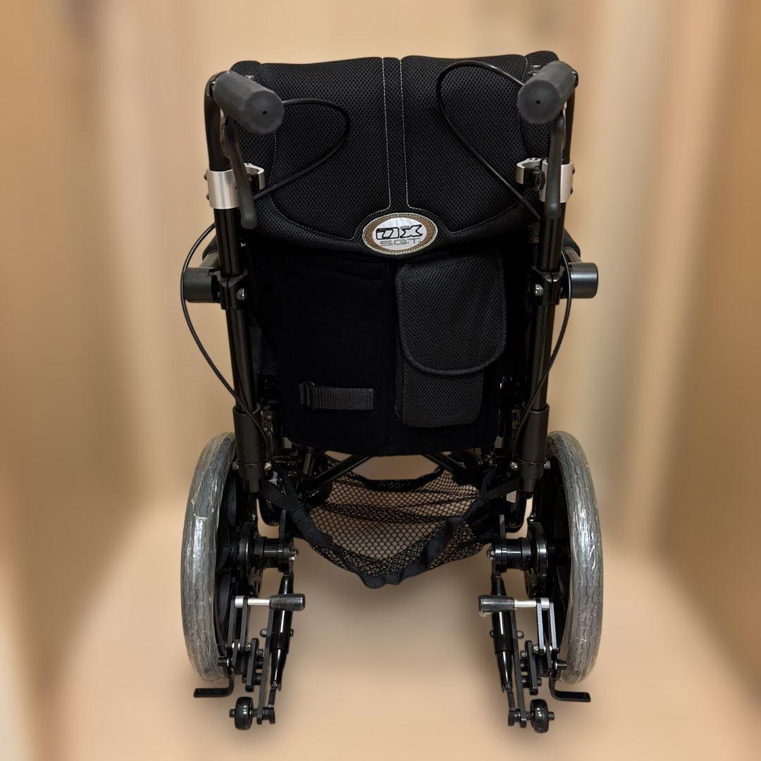 新品未使用　子供用車椅子　ミニネオ