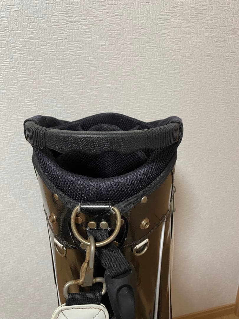 J.LINDEBERG キャディバッグ 白/黒　スタンドバッグ　フード無し