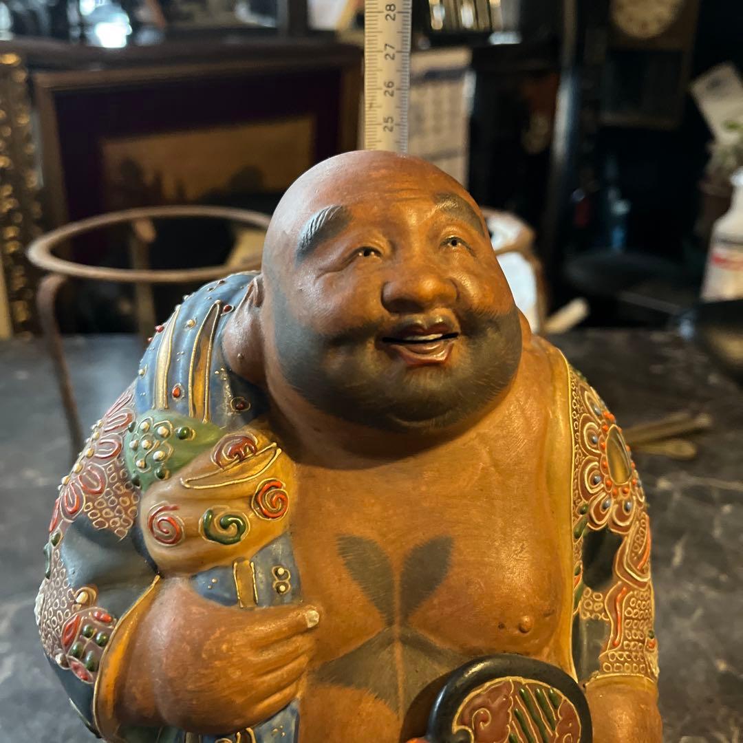 九谷焼布袋様 、明治期九谷焼 、九谷焼の布袋様の置物です。