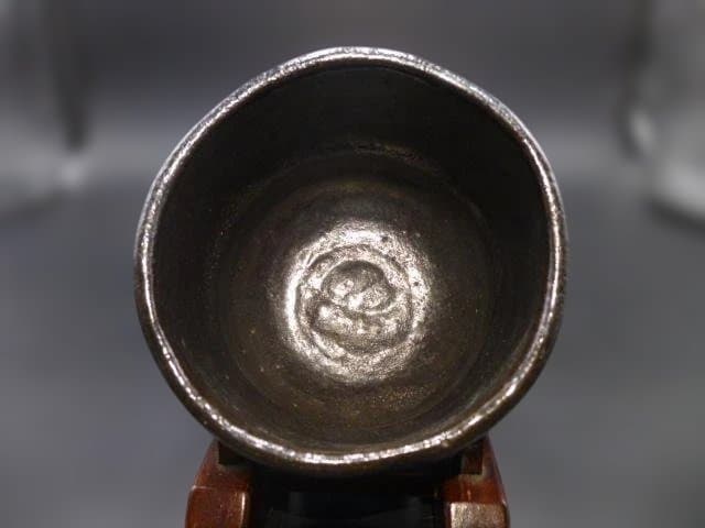 楽吉左衛門　十二代　弘入　黒筒茶碗／共箱／楽吉左衛門　十四代　覚入　極め箱