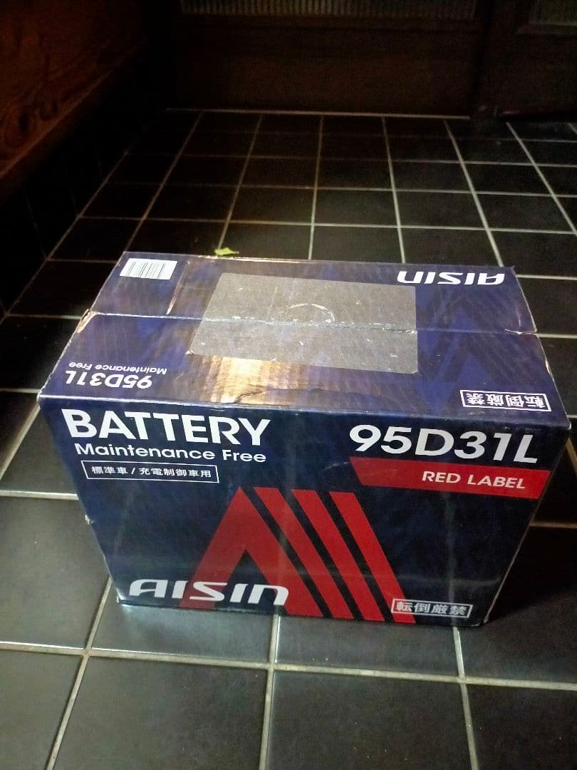 AISIN メンテナンスフリーバッテリー 95D31L