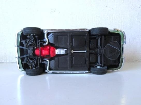 特価 exoto (1/18) コルベット C2 Street Rod