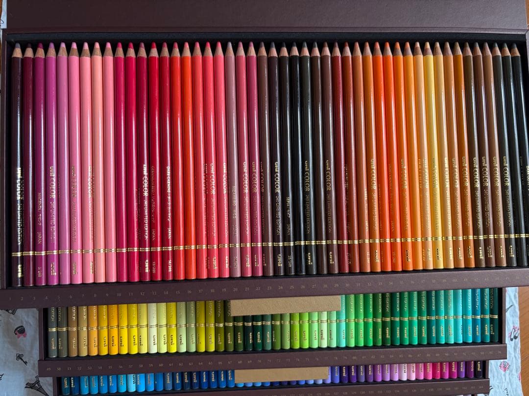 三菱鉛筆ユニー240色セット　リミテッドエディション限定50周年記念
