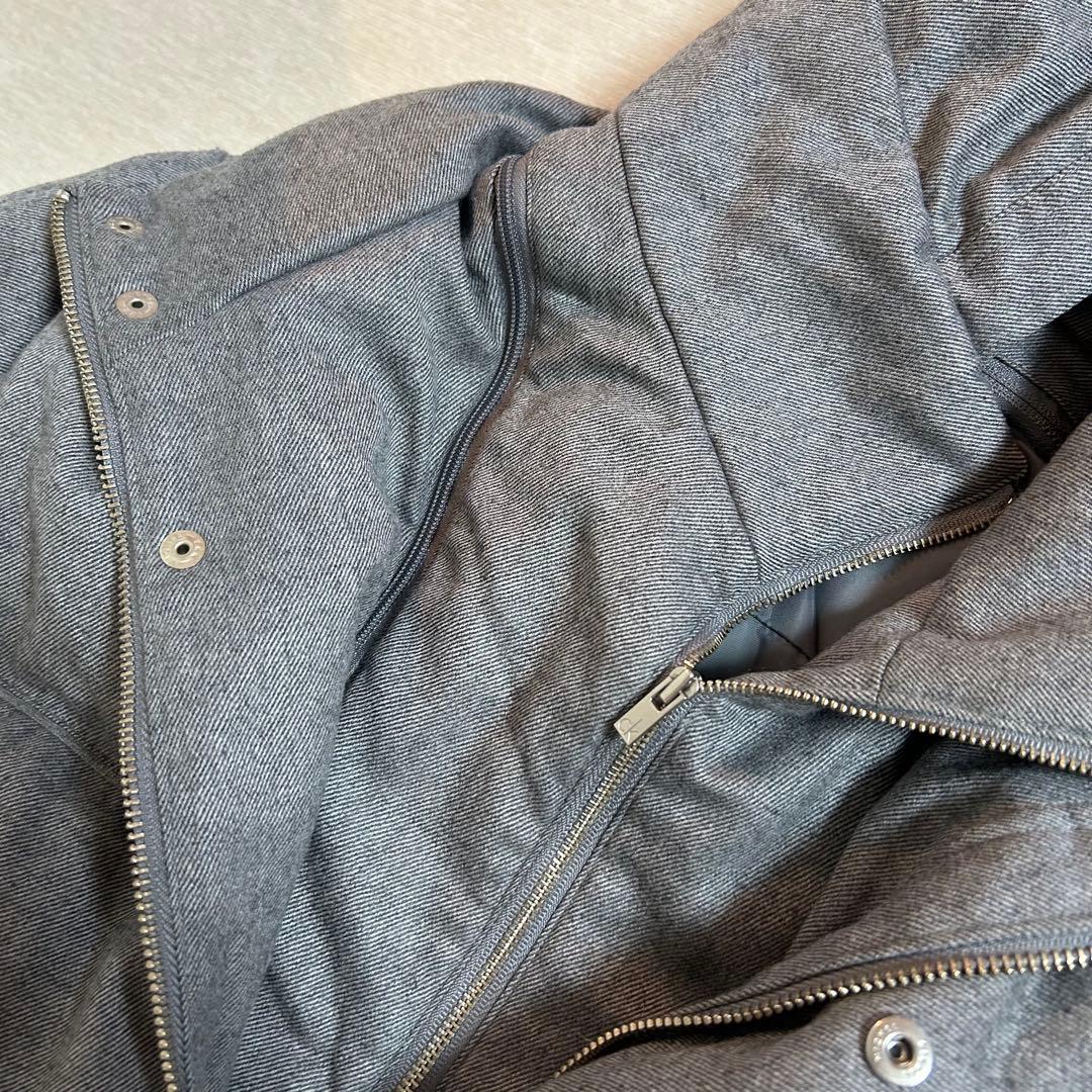 【カルバンクライン】ダウンジャケット　メンズ　グレー　毛98% 上品　カジュアル