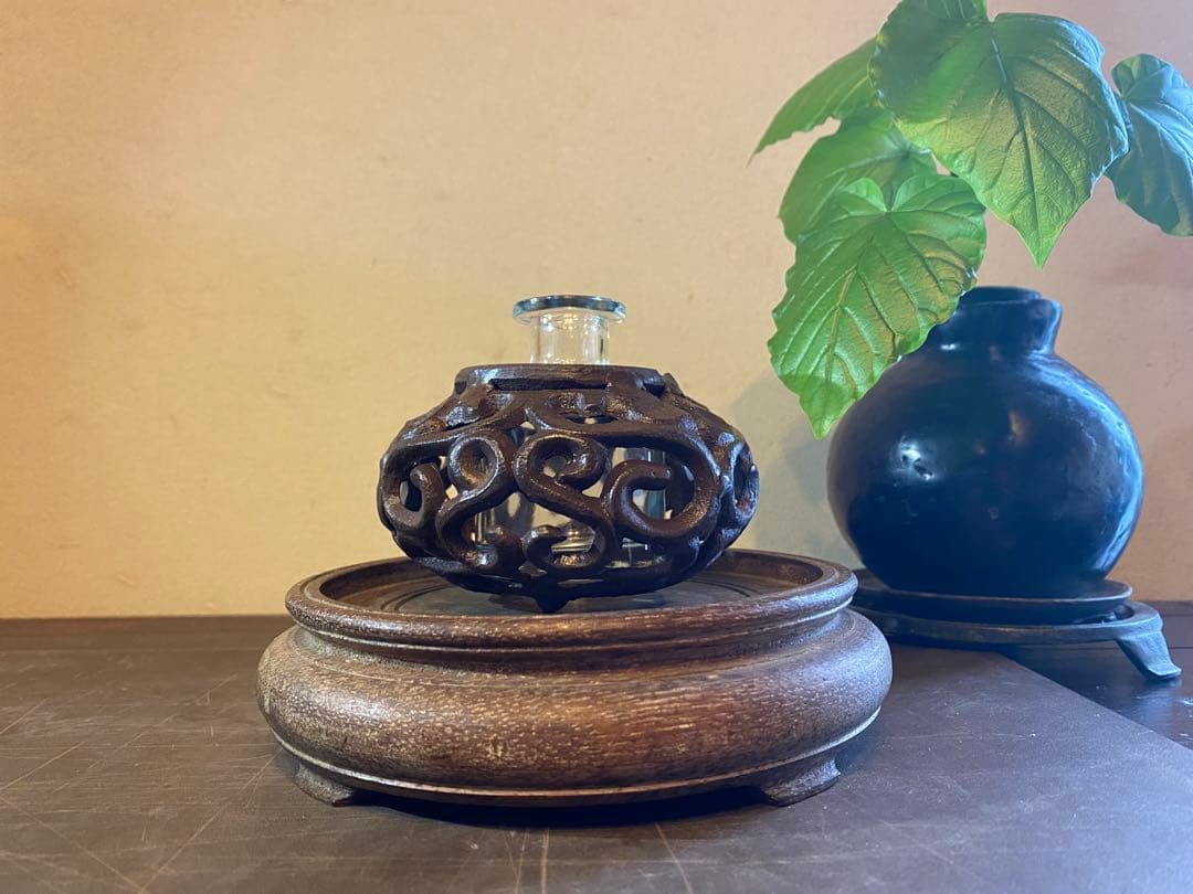 ヴィンテージ　美品アイアン製　ミニ鉢台　２個セット　 水耕育苗用ビーカー付　レア