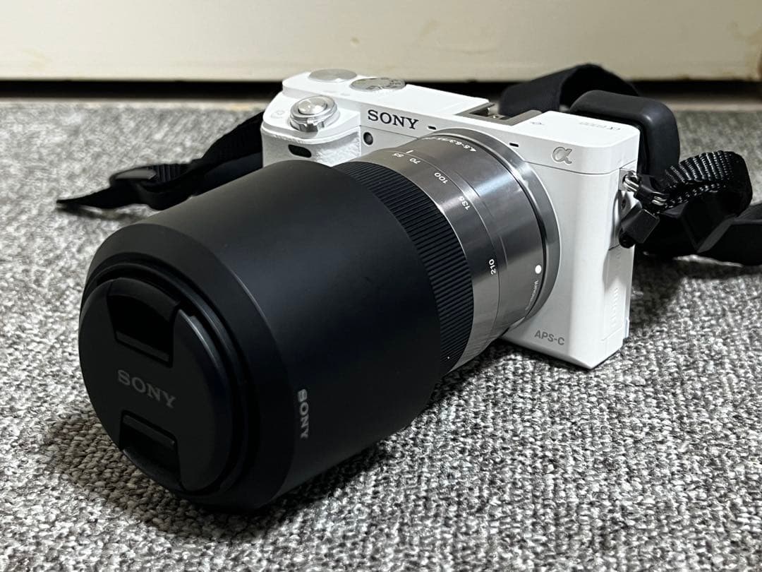 SONYα6000 55-210mm レンズ カメラバッグ付き