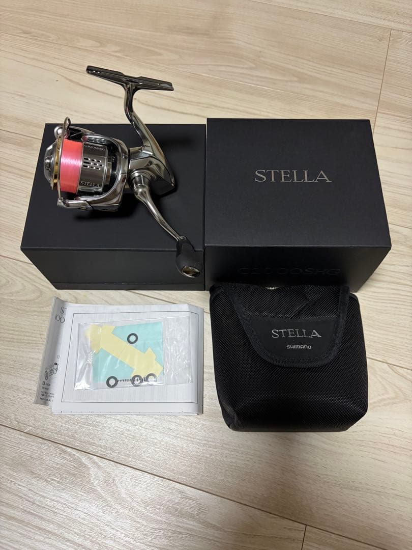 シマノ　18ステラ　C2000SHG 超美品　付属品完備