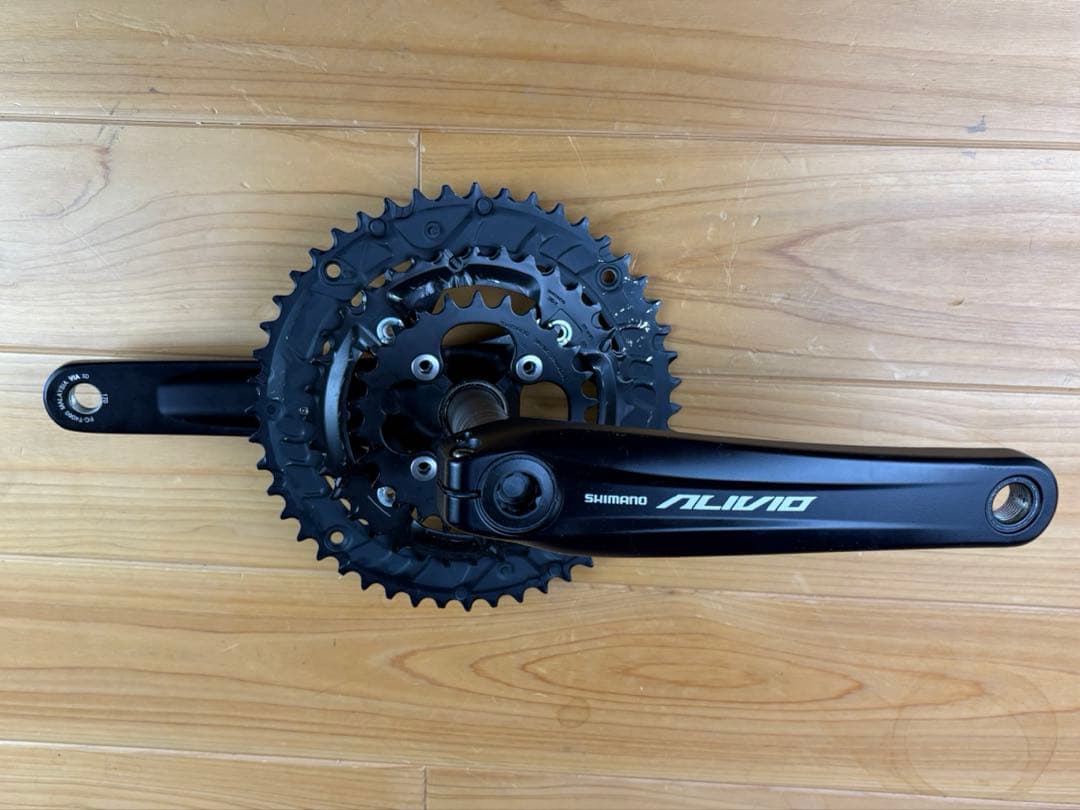 シマノ　アリビオ、ソラ混成 クランクセット