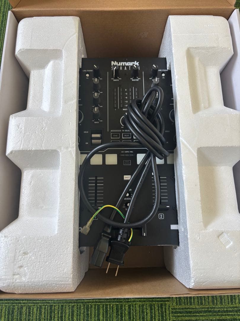 york: Numark Scratch DJM-S7 Serato対応