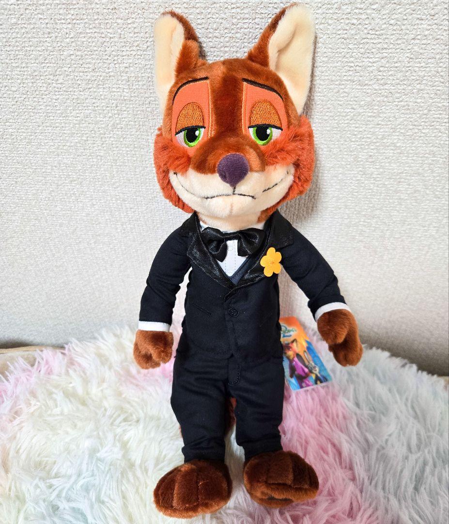 新品タグ付き✨ストア限定 ズートピア2 ニックワイルド ぬいぐるみ フォーマル