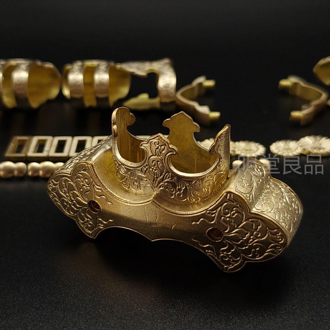 年末セール衛府の太刀金具　菊紋の図　切羽目釘鐺太刀拵鞘金具　金工品銅製　レア金具