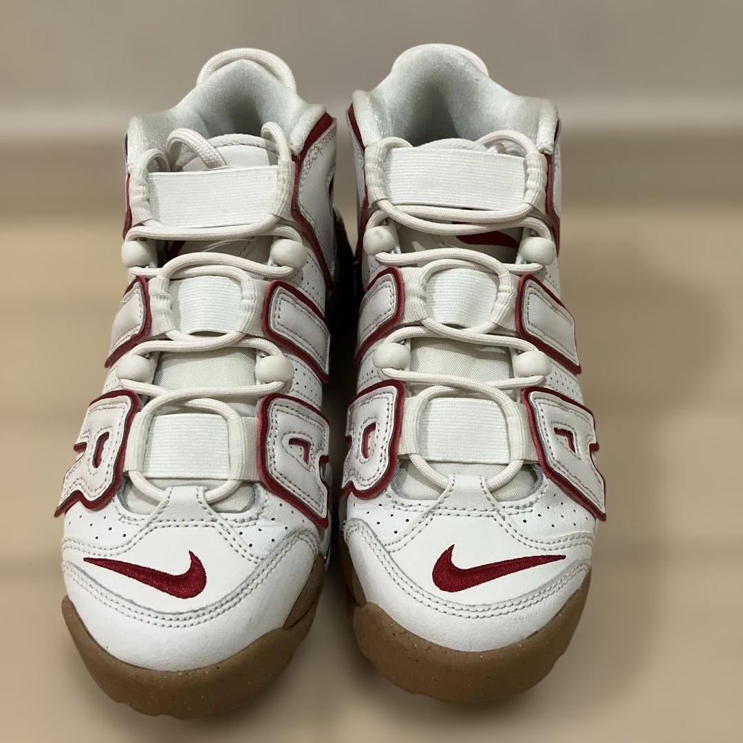 訳あり　NIKE レディース　エアスニーカー　22.5