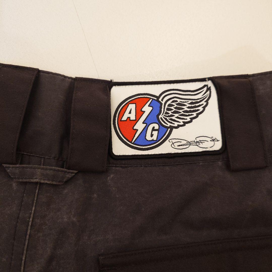 Analog(Burtonの姉妹ブランド)のスノーボードウェア下　アナログ