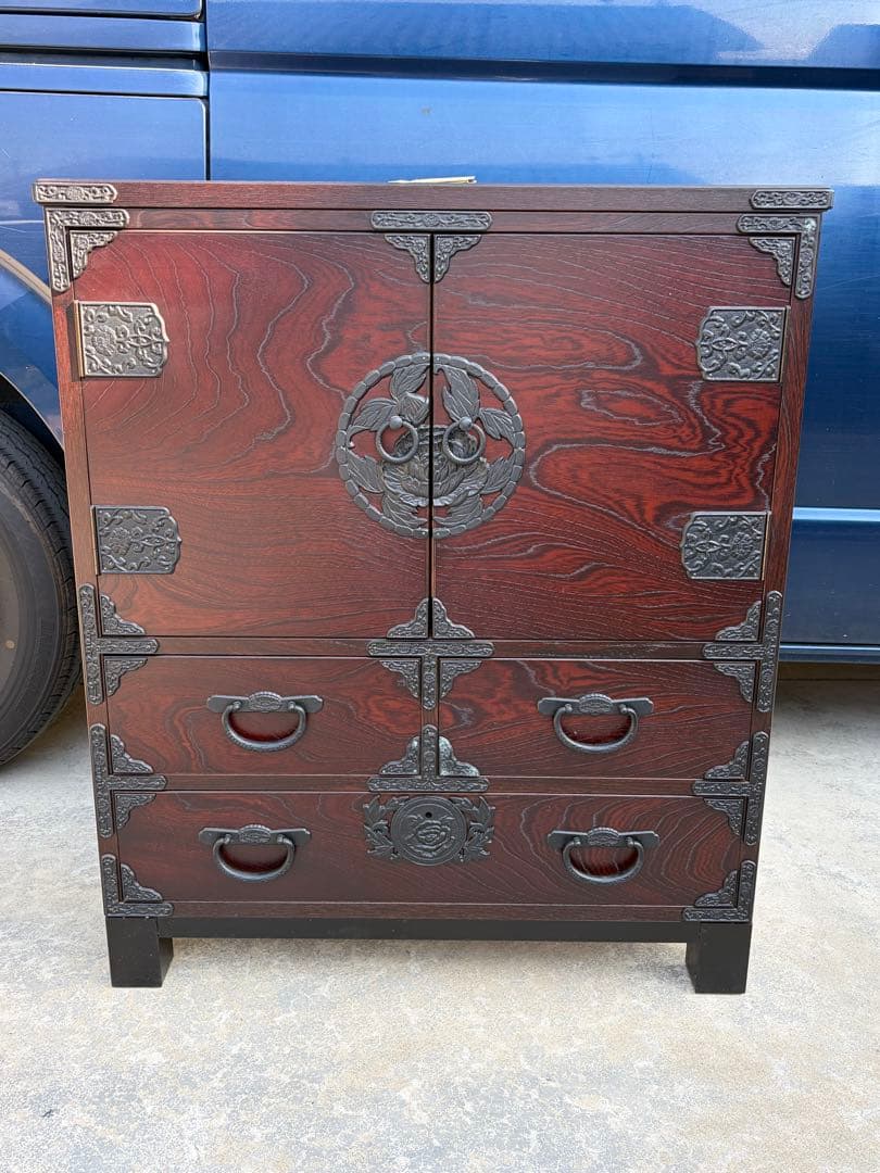 ②青木産業　天然　欅　室町　古代　サイドボード　収納 鍵付