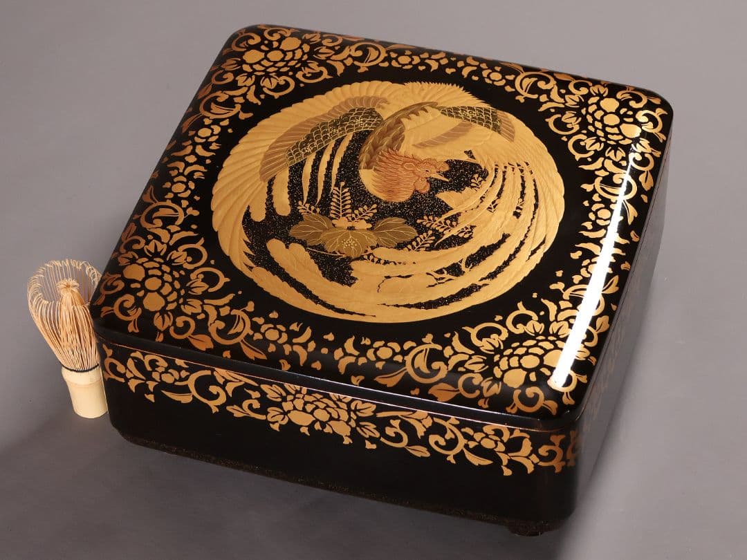 【MA808】時代 加賀蒔絵 桐鳳凰・花唐草 金蒔絵 梨地 饅頭箱 菓子箱 漆芸