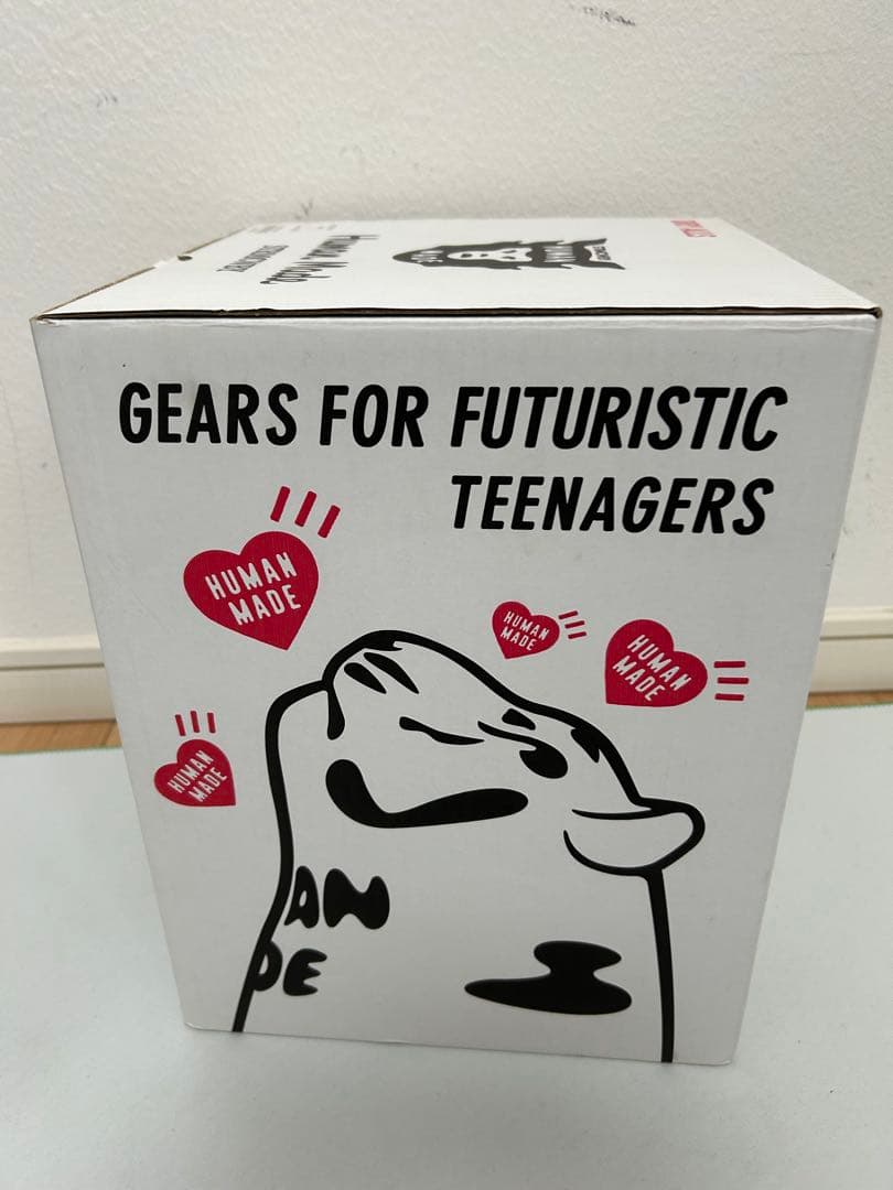 ヒューマンメイド TROPHY PAPER MACHE DISPLAY